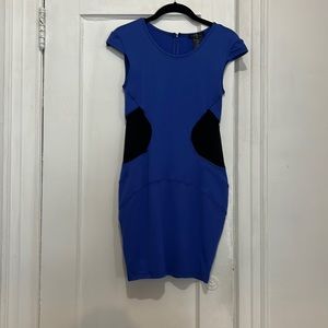 Body-con dress in royal blue with black accent